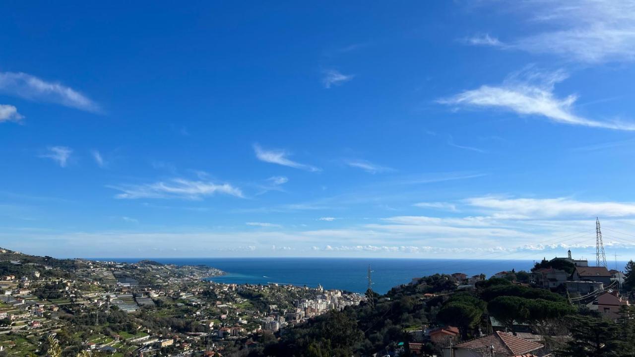Appartamento In Collina Vista Mare Sanremo Bagian luar foto